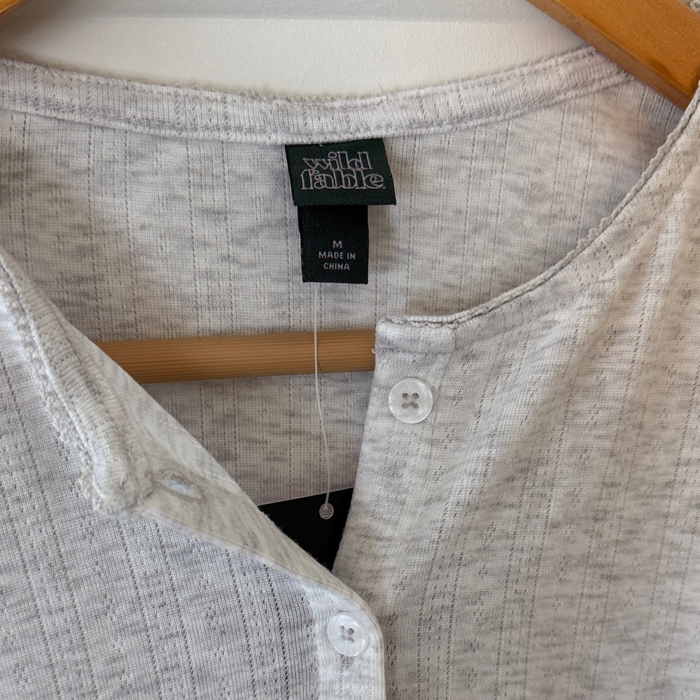 NWT! Wild Fable Light Gray Button-Down Pointelle Cardigan - Picture 2 of 6